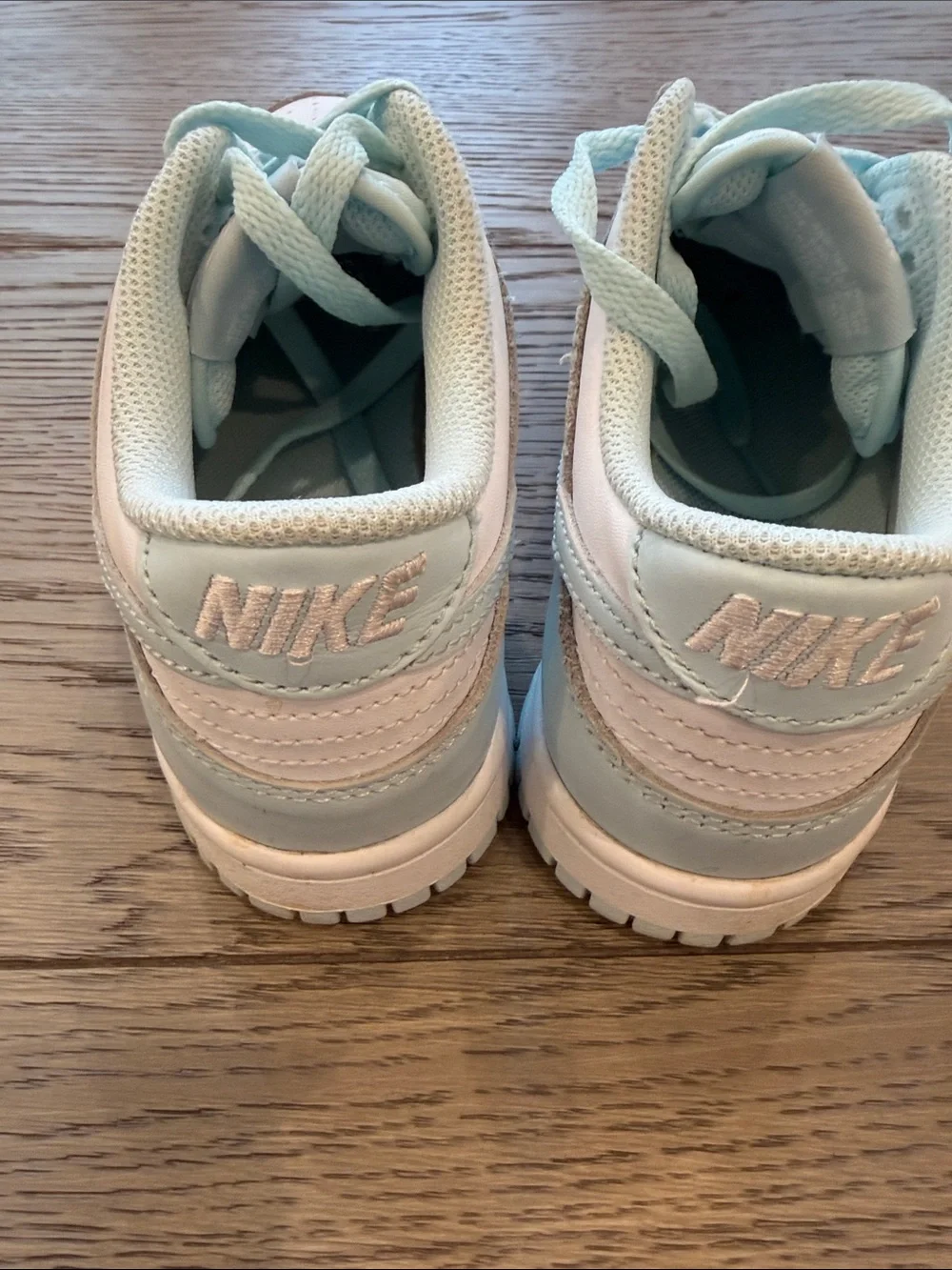 Nike Kids Low-Top Dunks Sneakers in Pale Blue and White